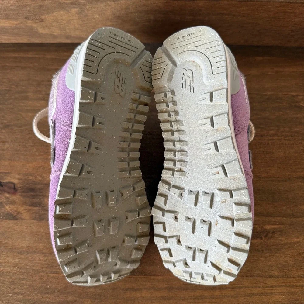 New Balance 574 Kids Lilac Glow Suede Sneakers PC574ESL Size 13